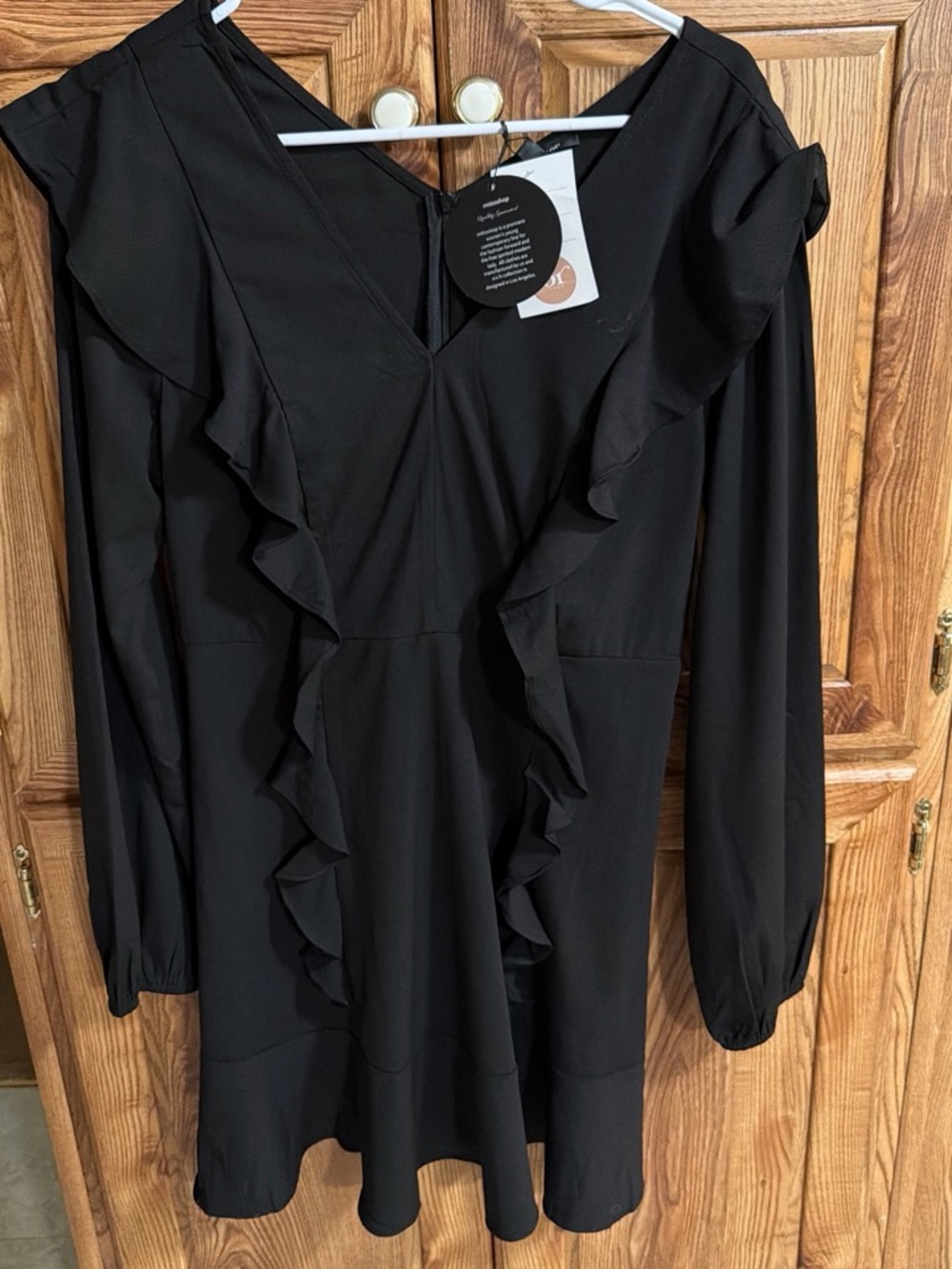Women's Black Ruffle Long-Sleeve Dress